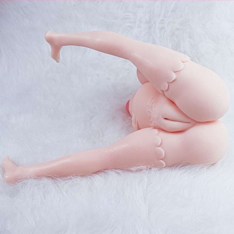 Pregnant doll 3.jpg