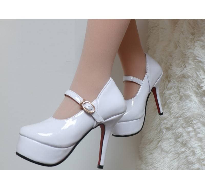 chaussures-a-talons-blanches-pour-mini-doll-100cm.jpg
