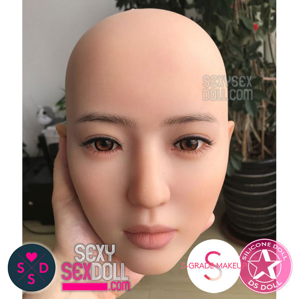 DS-Silicone-most-realistic-sex-doll-167cm-Mohan-S-Grade-makeup-1b.jpg