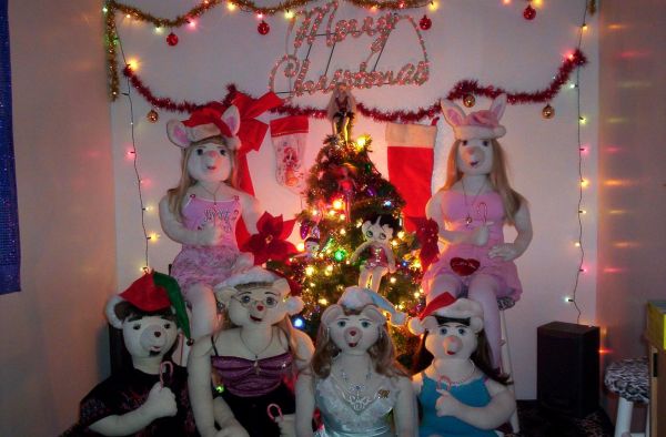 Doodman's Dolls- Christmas.jpg