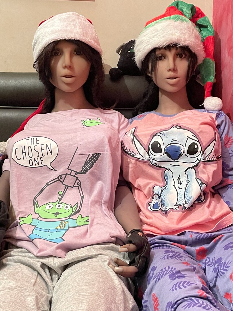 Lola and Kim in their new Pj’s that they got for Xmas.