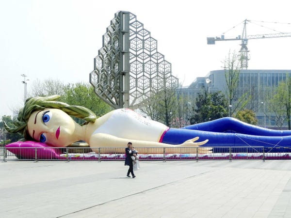 Giant inflatable doll