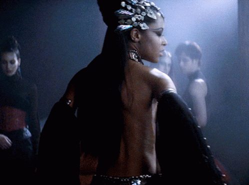 aaliyah-queen-of-the-damned.gif