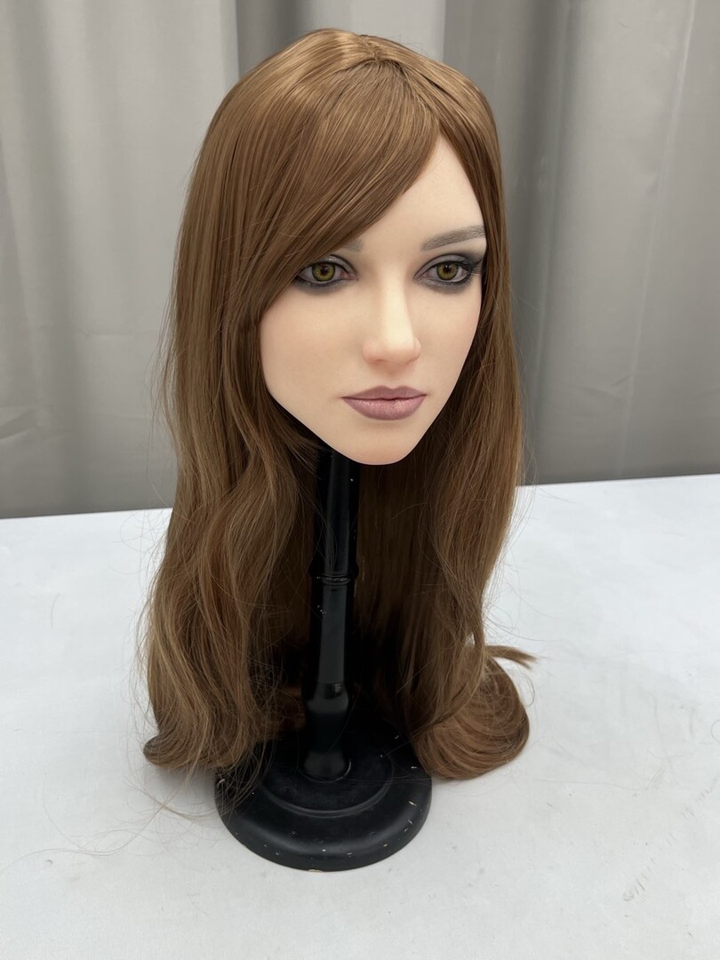 Head GE72 Green eyes 8 and Wig 31