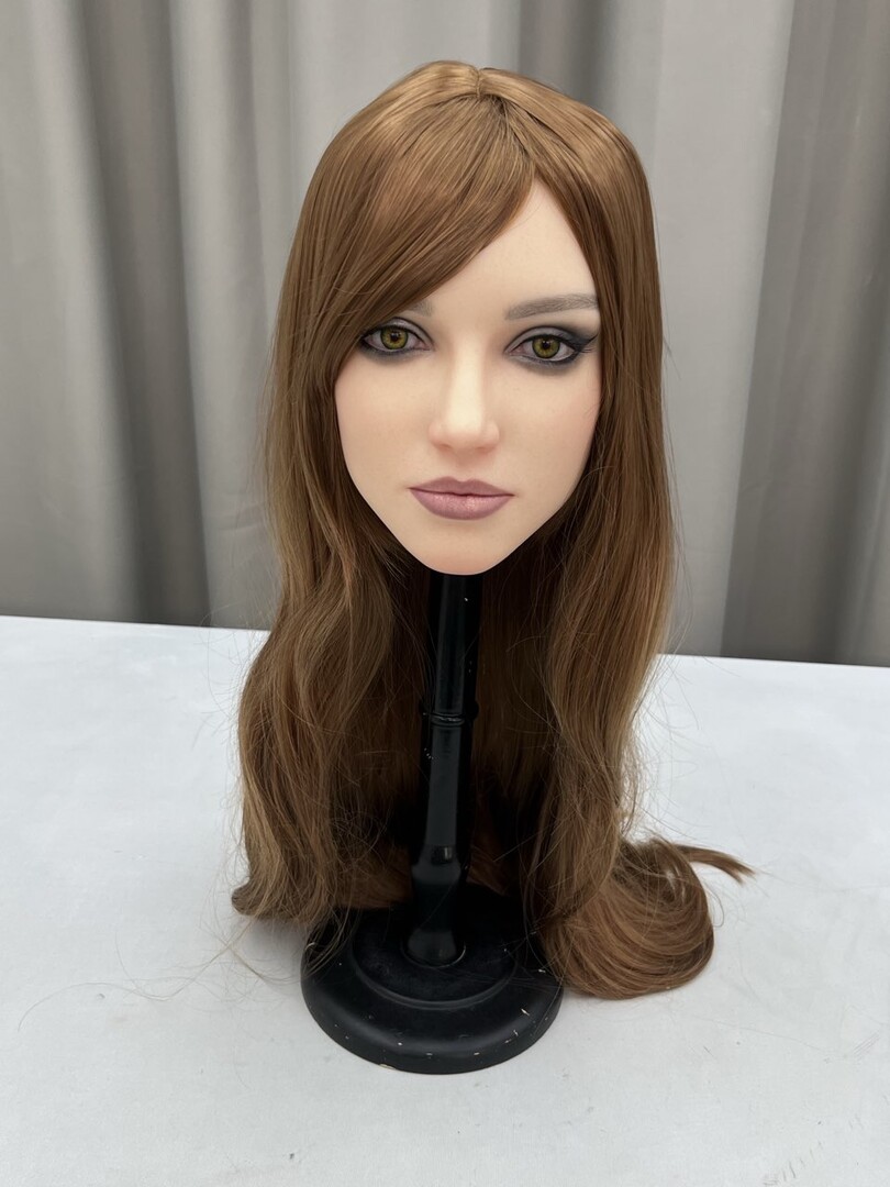 Head GE72 Green eyes 8 and Wig 31