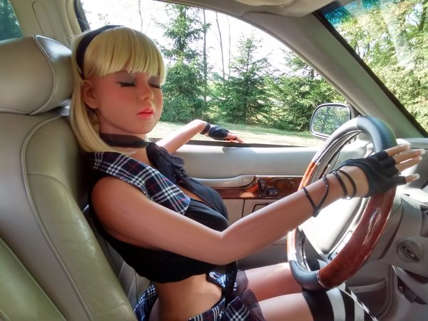 Kate_Driving_Blind.jpg
