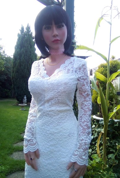 Keiko in white lace dress