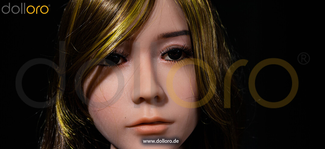 WM Doll Showroom Gesicht.jpg